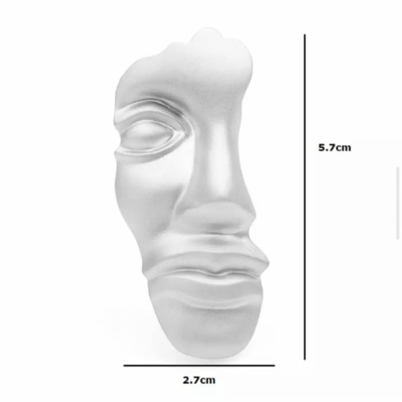 ASYMMETRIC FACE MASK Style- Gold Jewelry Accessories- Women Elegant Bold Brooch - Picture 3 of 3